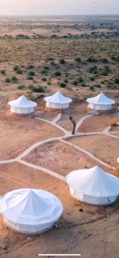 Отель Wild Heritage Desert Camp Джайсалмер Экстерьер фото